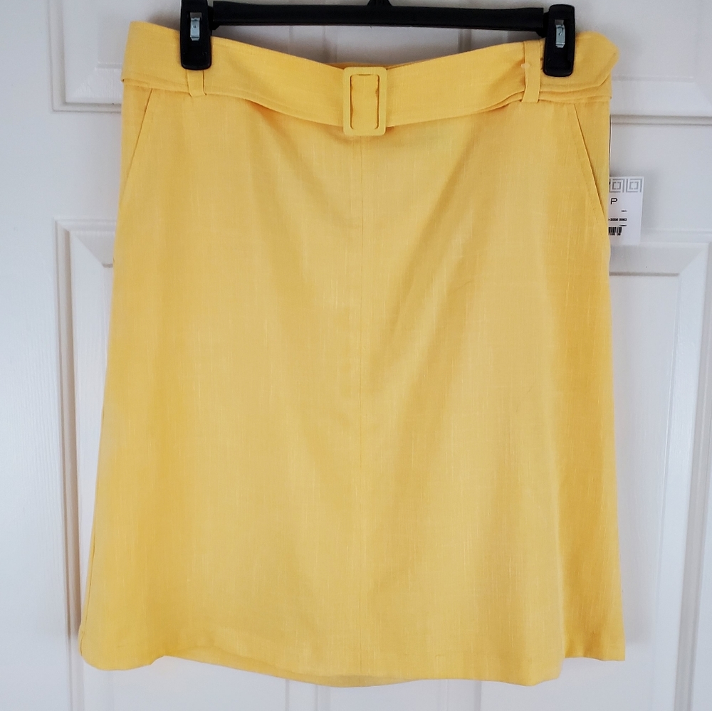 Liz Claiborne Yellow Belted Lined Skirt Petite